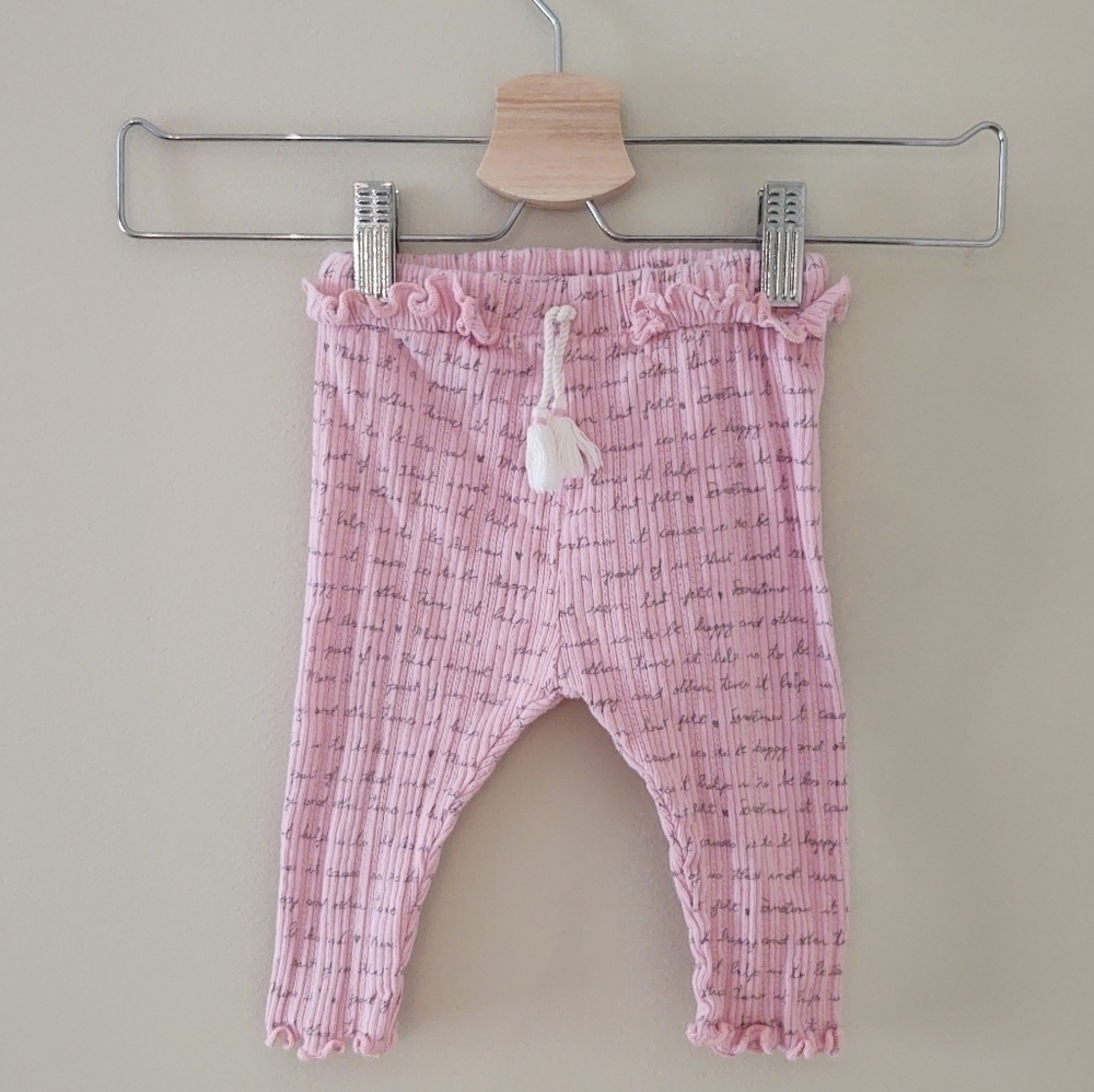 Zara | Ribbed Handwriting Leggings